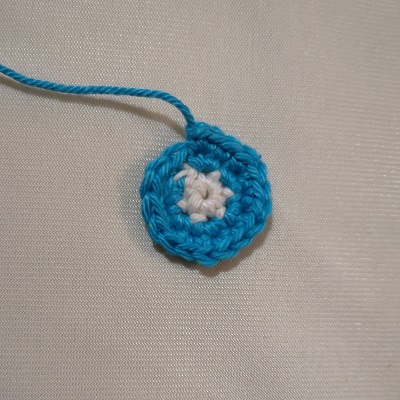 Blog-Inhaltsbild für 'Kostenlose Häkelanleitung - Einfaches Schneemädchen und/oder Eule'